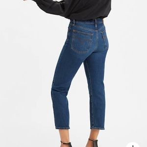 NWOT Levi’s wedgie straight jeans